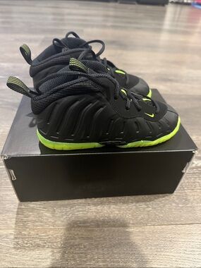 Nike Kids Little Posite One - NWT